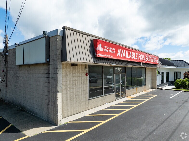 More Photos Of 6133 Jericho Tpke, Commack Storefront For Lease