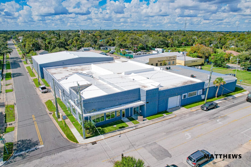 Primary Photo Of 530 N Beach St, Daytona Beach Warehouse For Sale