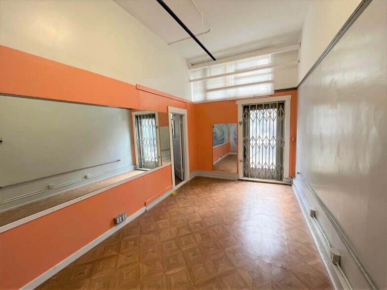 More Photos Of 5025-5031 Geary Blvd, San Francisco Storefront Retail Residential For Lease