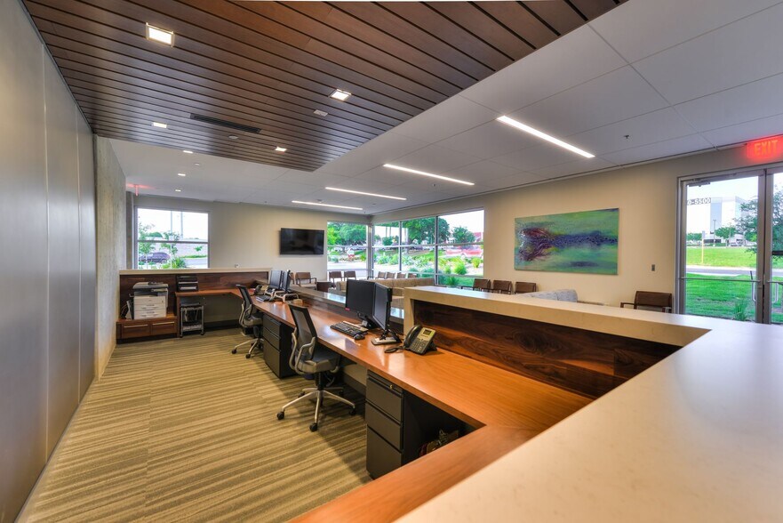 More Photos Of 4611 Centerview, San Antonio Medical For Sale