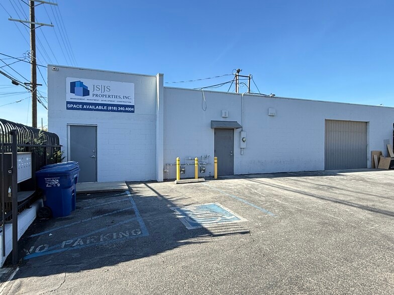 Primary Photo Of 13721 Desmond St, Pacoima Warehouse For Lease