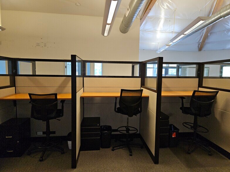 More Photos Of 5605 Riggins Ct, Reno Office For Sale