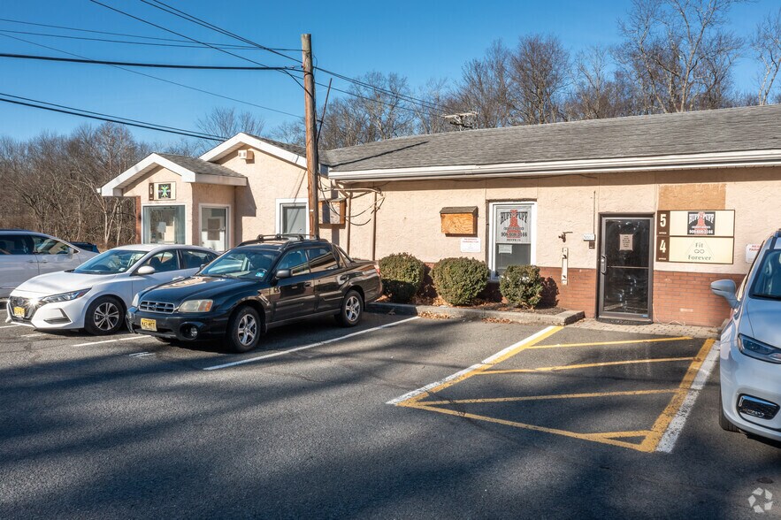 More Photos Of 10 Summit Ave, Berkeley Heights Warehouse For Lease