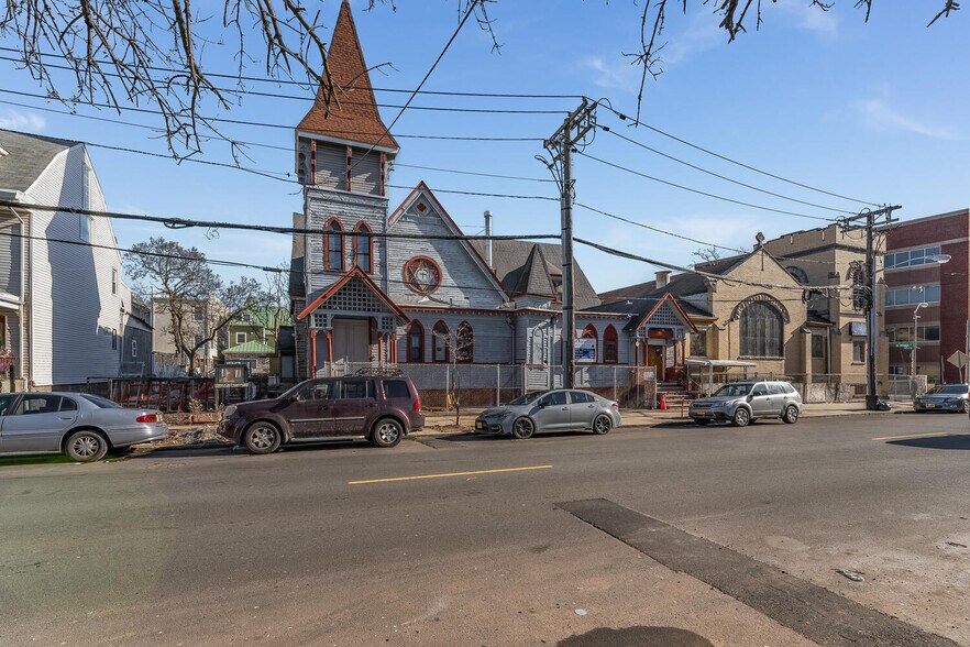 More Photos Of 220-222 Littleton Ave, Newark Religious Facility For Sale