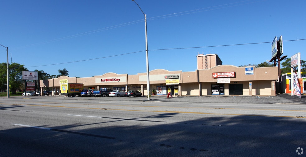 Primary Photo Of 3430-3452 S Cleveland Ave, Fort Myers Unknown For Lease