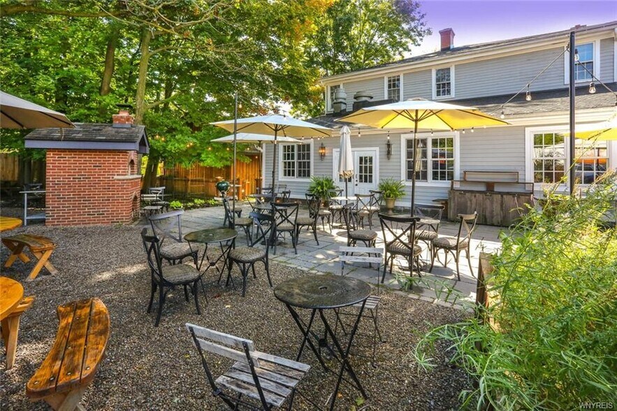 More Photos Of 644 Oakwood Ave, East Aurora Restaurant For Sale