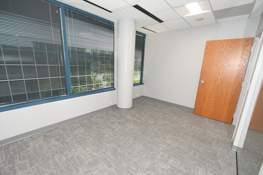 More Photos Of 225 E Robinson St, Orlando Office Residential For Lease