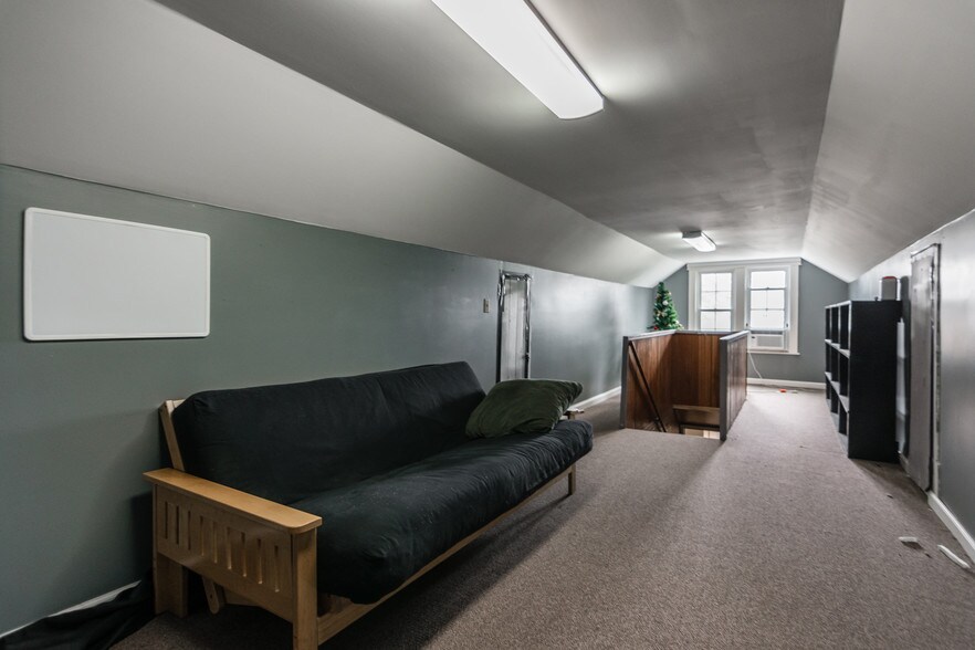 More Photos Of 124 Two Mile Pike, Goodlettsville Loft Creative Space For Sale