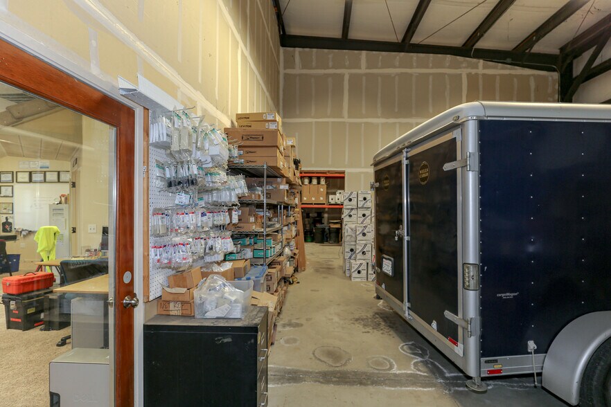 More Photos Of 128 Heron Way, Merced Light Manufacturing For Lease