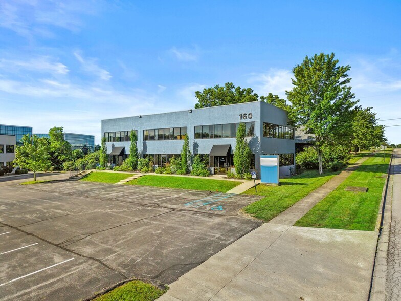 More Photos Of 160 Prosperous Pl, Lexington Medical For Sale