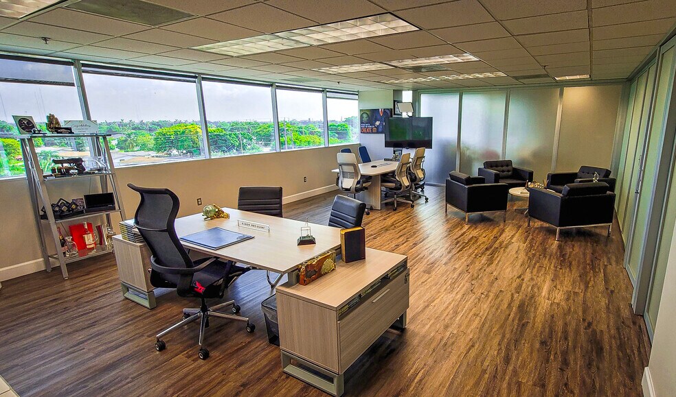 1111 Park Centre Blvd, Miami Gardens, FL 33169 Office For Lease