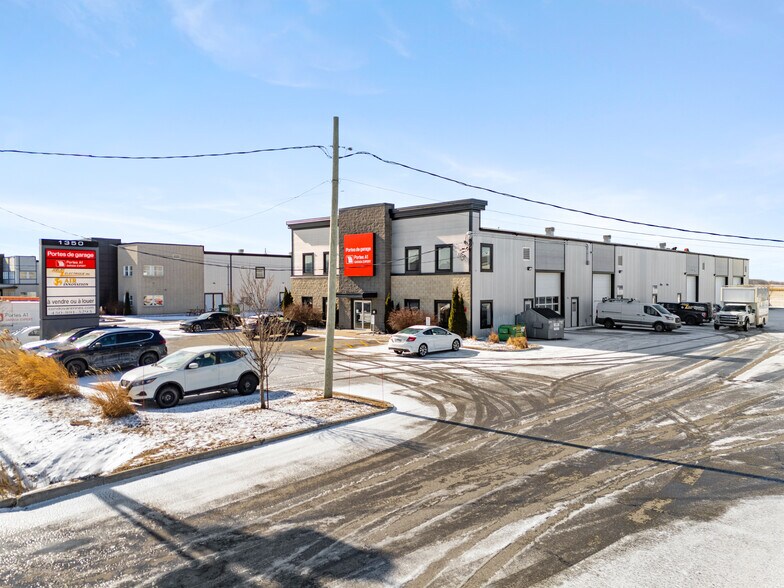 More Photos Of 1350 Boul Lionel-Boulet, Varennes Warehouse For Lease