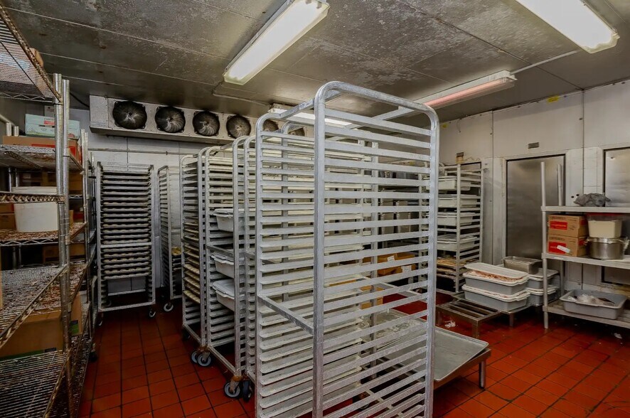 More Photos Of 4201 N Navarro St, Victoria Fast Food For Sale