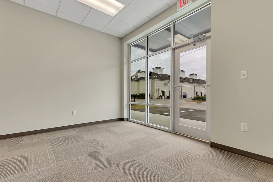 More Photos Of 1055 US Highway 80 E, Pooler Light Distribution For Lease