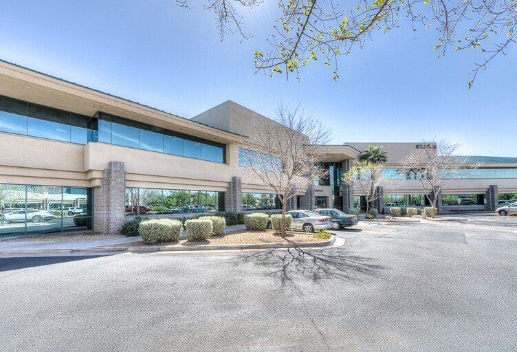 More Photos Of 6320 W Union Hills Dr, Glendale Unknown For Lease