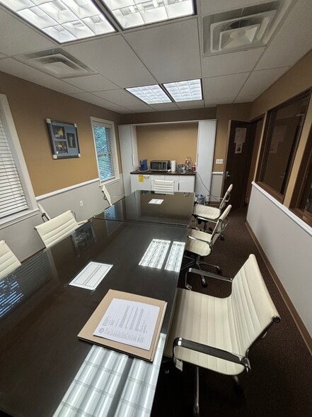 More Photos Of 15 Newark Ave, Belleville Medical For Lease