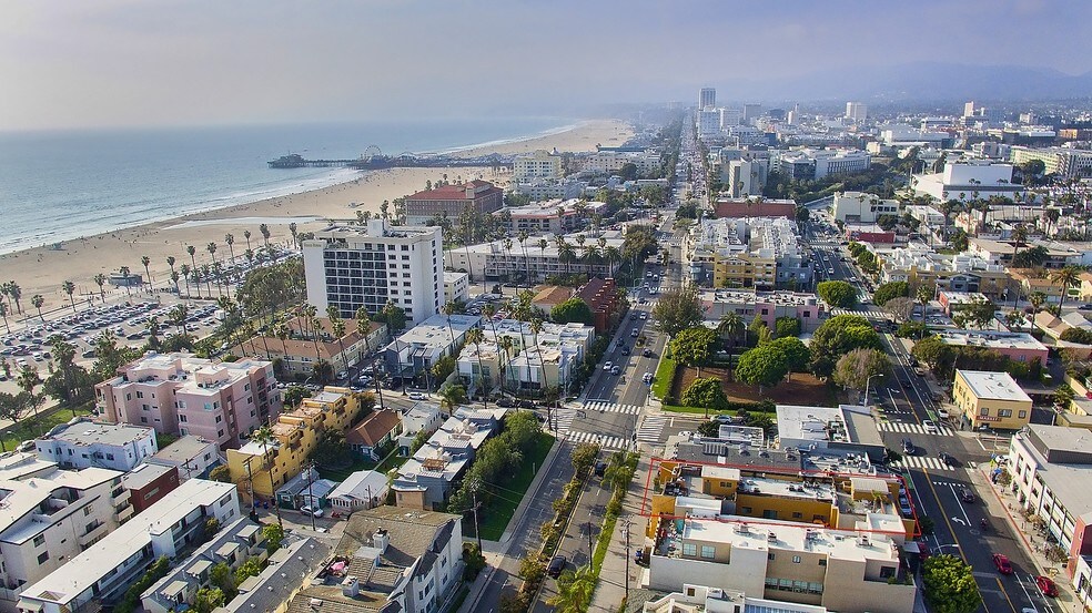 More Photos Of 2216 Main St, Santa Monica Apartments For Sale