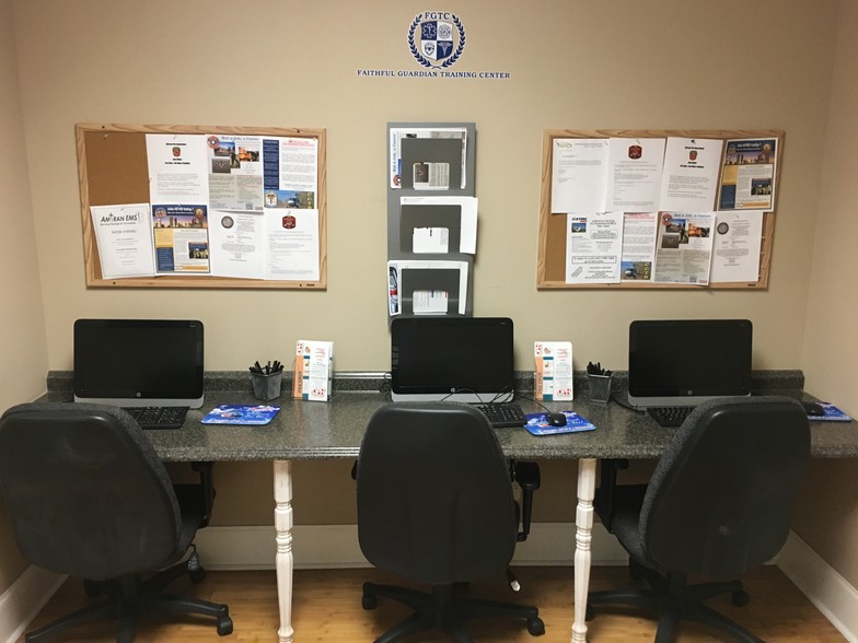 More Photos Of 285 Carrollton St, Temple Storefront For Lease