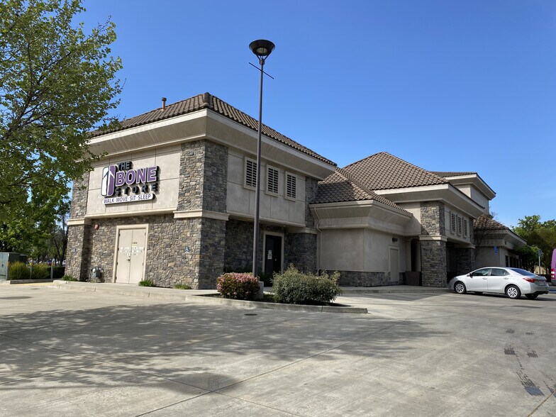More Photos Of 1547 E March Ln, Stockton Bank For Lease