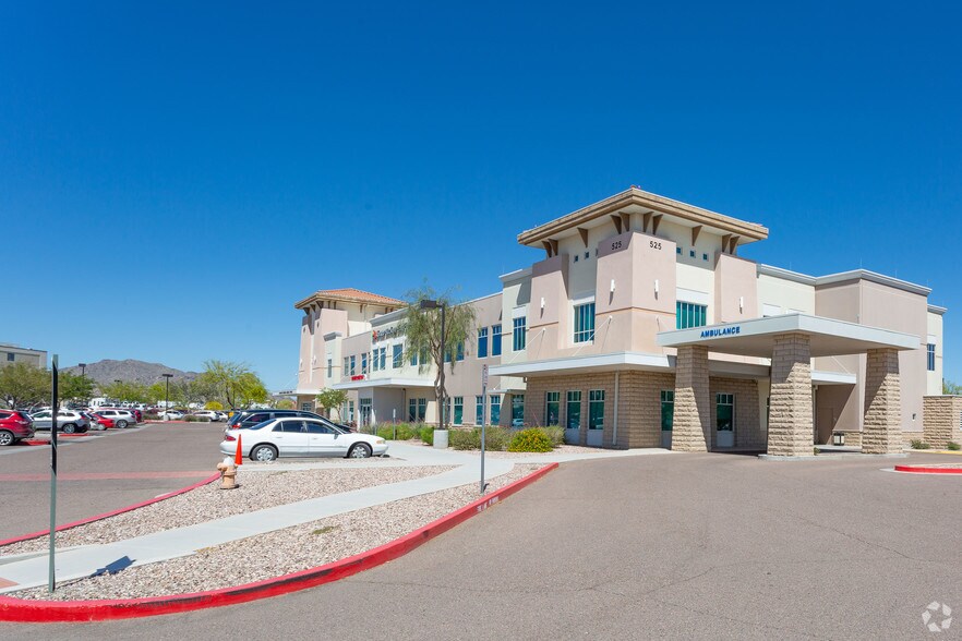 More Photos Of 525 S Watson Rd, Buckeye Hospital For Lease