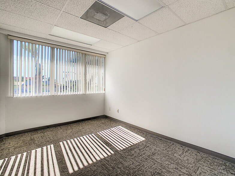 More Photos Of 777 SE 20th St, Fort Lauderdale Loft Creative Space For Lease