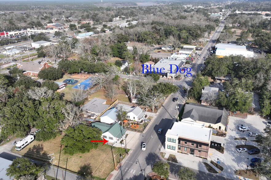 More Photos Of 1705 Government St, Ocean Springs Office For Sale