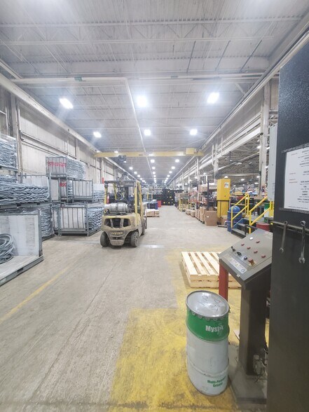 More Photos Of 304 Main Ave, Warren Warehouse For Sale