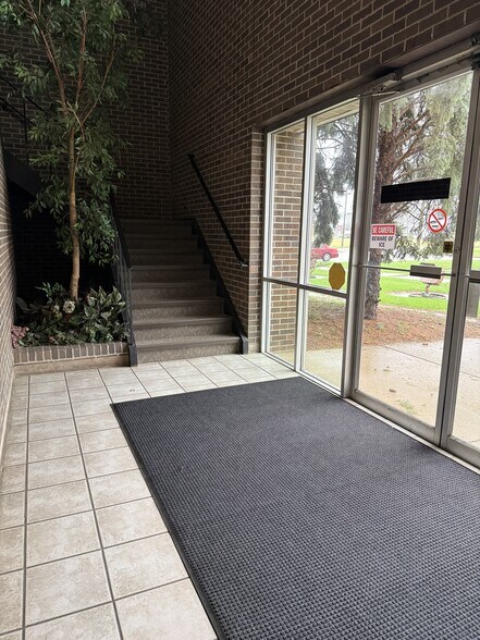 More Photos Of 2100 Cedar St, Fremont Distribution For Lease