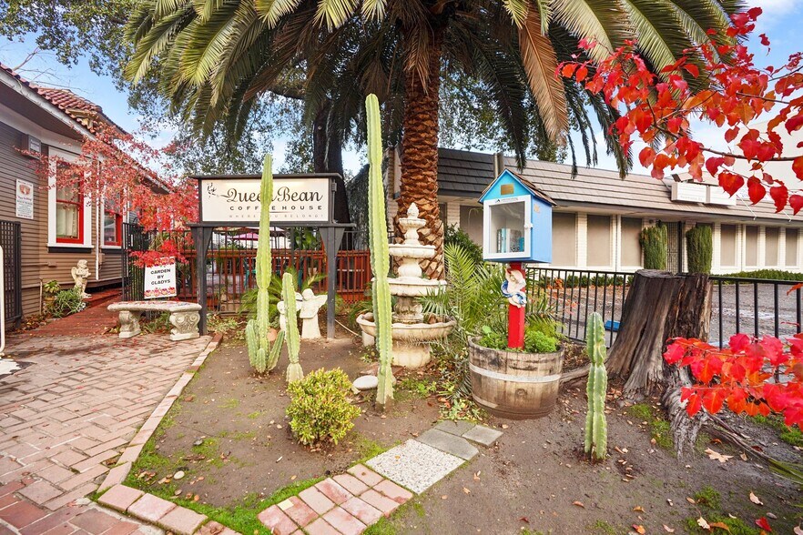 More Photos Of 1126 14th St, Modesto Restaurant For Sale