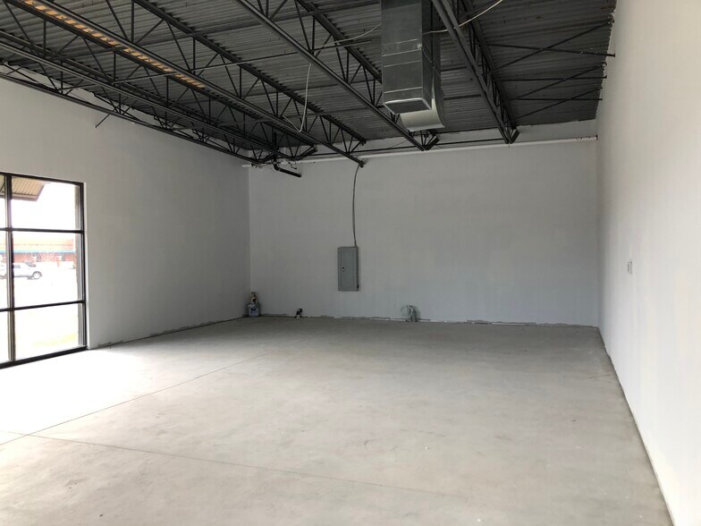 More Photos Of 11409 Ocean Gateway, Berlin Unknown For Lease