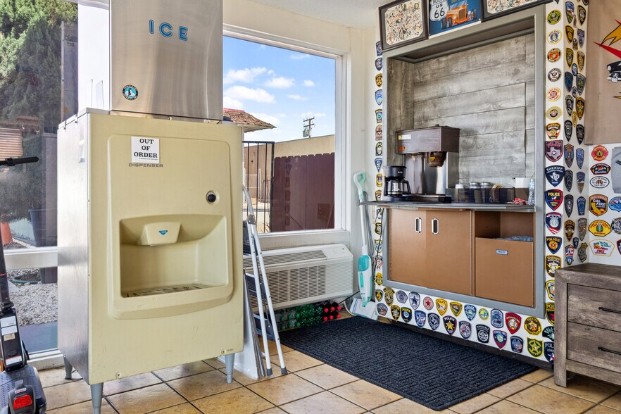 More Photos Of 1243 E Main St, Barstow Hotel For Sale