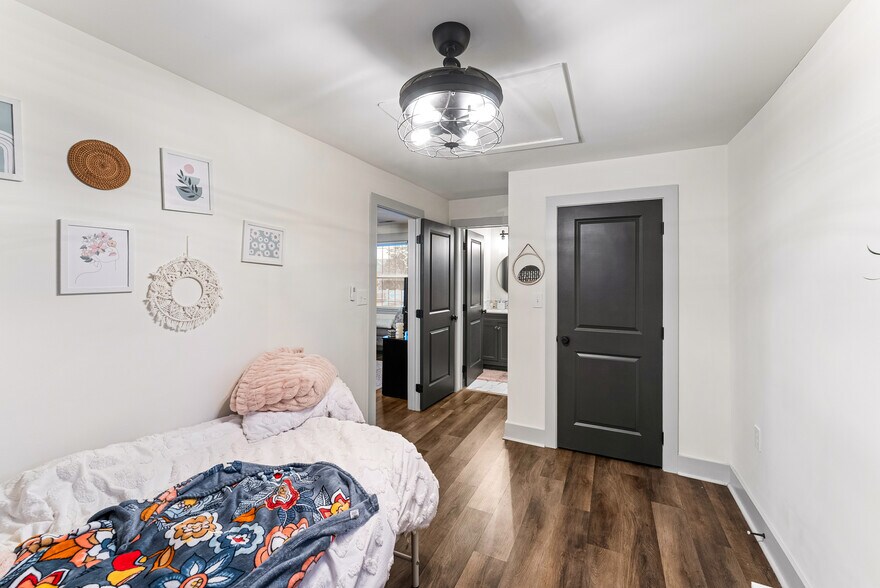 More Photos Of 1415 Highland Ave, Knoxville Multifamily For Sale
