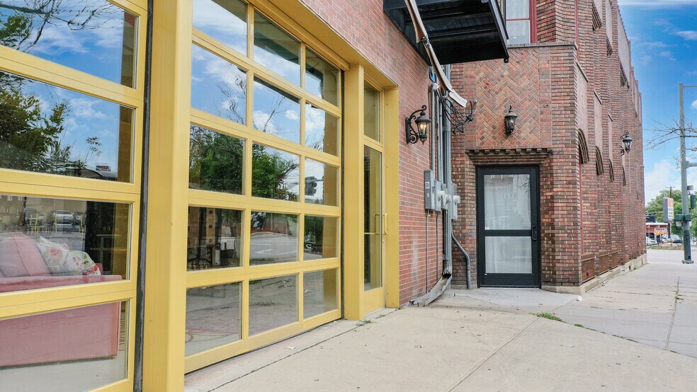 More Photos Of 2150 Curtis St, Denver Storefront Retail Office For Sale