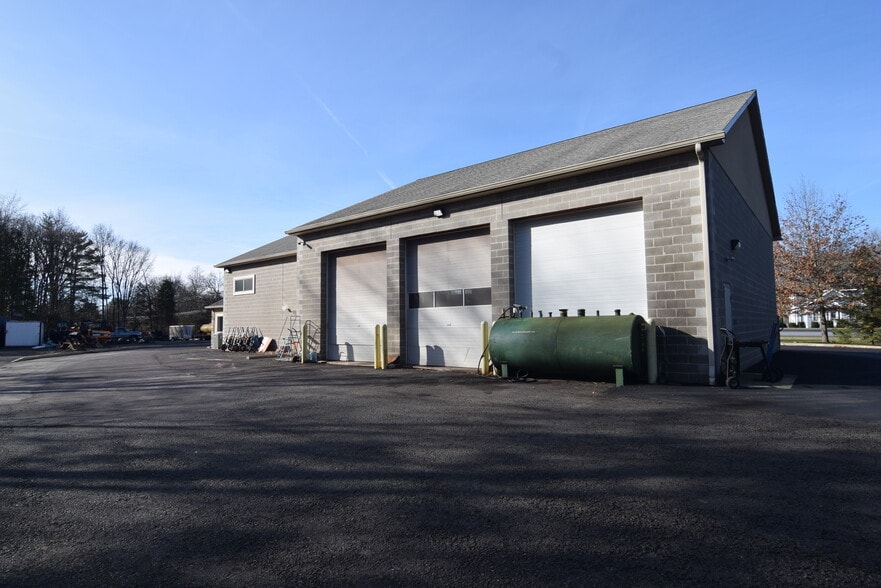 More Photos Of 8461 Easton Rd, Ottsville Industrial For Sale