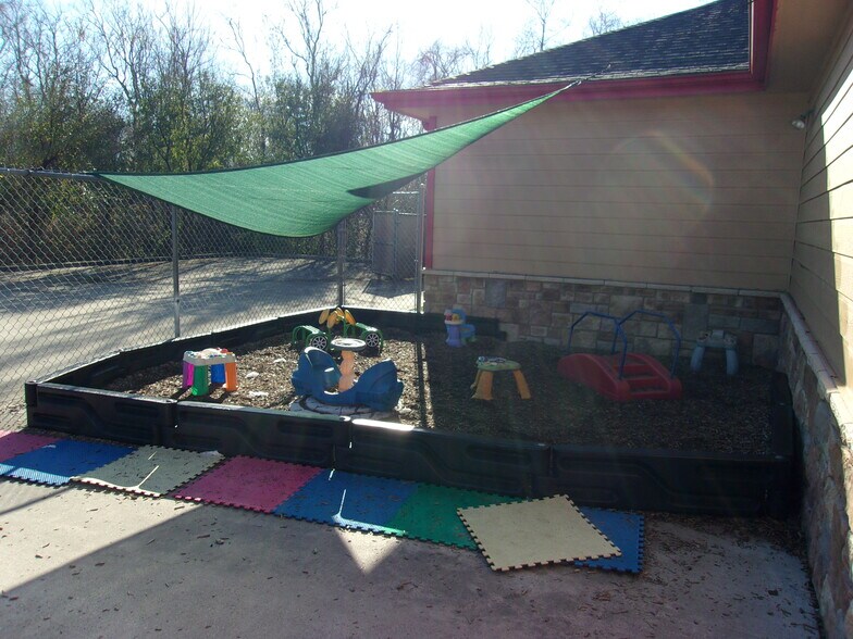 More Photos Of 3705 Columbia Memorial Pky, League City Daycare Center For Sale