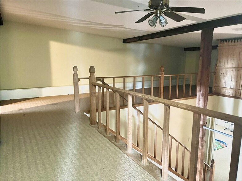 More Photos Of 10 Ontario St, Honeoye Falls Office Residential For Sale