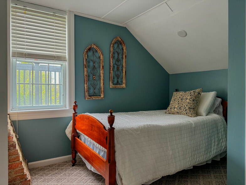 More Photos Of 967 McAfee Glenwood Rd, Glenwood Hotel For Sale