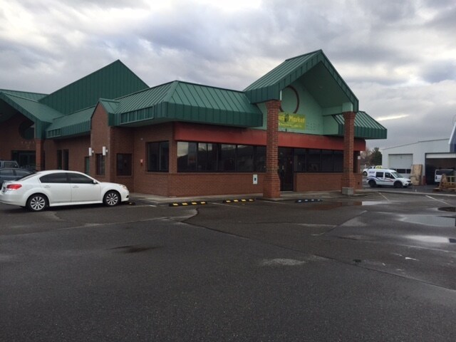 More Photos Of 5601 W Clearwater Ave, Kennewick General Retail For Lease