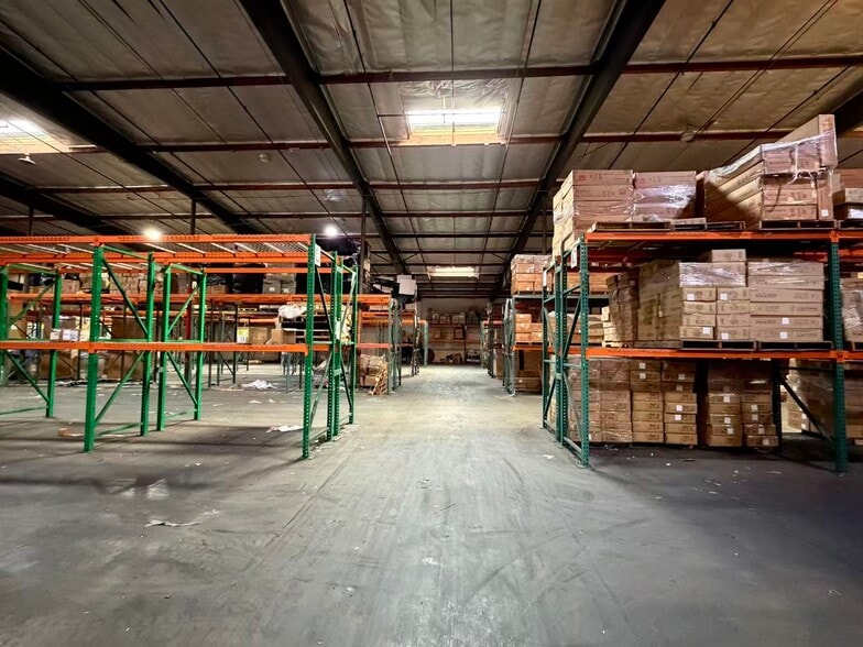 More Photos Of 6557 Flotilla St, Commerce Manufacturing For Lease