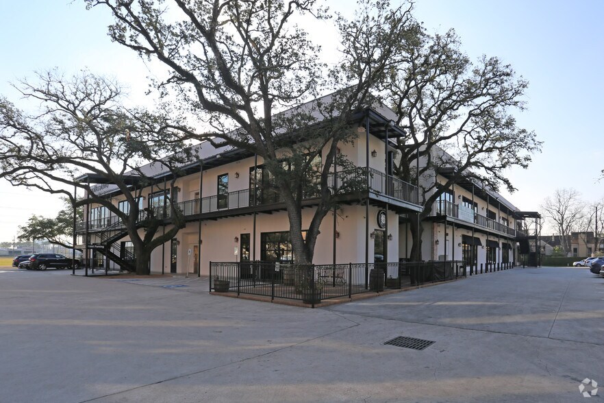 More Photos Of 2400 Mid Ln, Houston Unknown For Lease