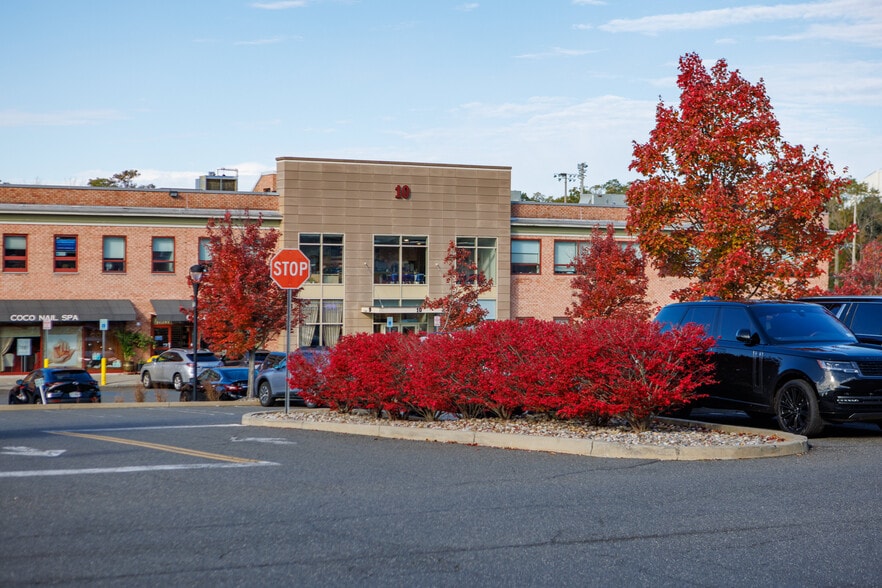 More Photos Of 126 S Ridge St, Rye Town Unknown For Lease