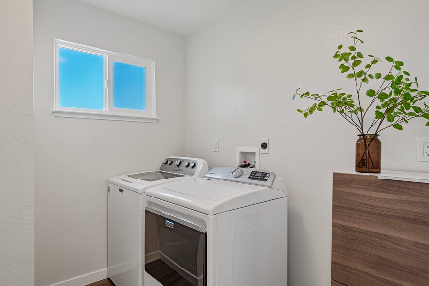 More Photos Of 4606 Cabrillo St, San Francisco Apartments For Sale