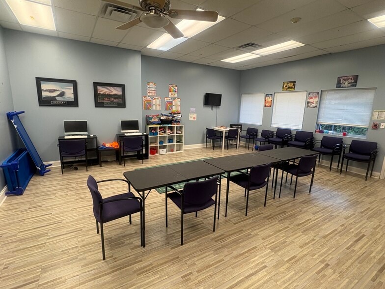 More Photos Of 6270 Red Oak Rd, Atlanta Religious Facility For Sale