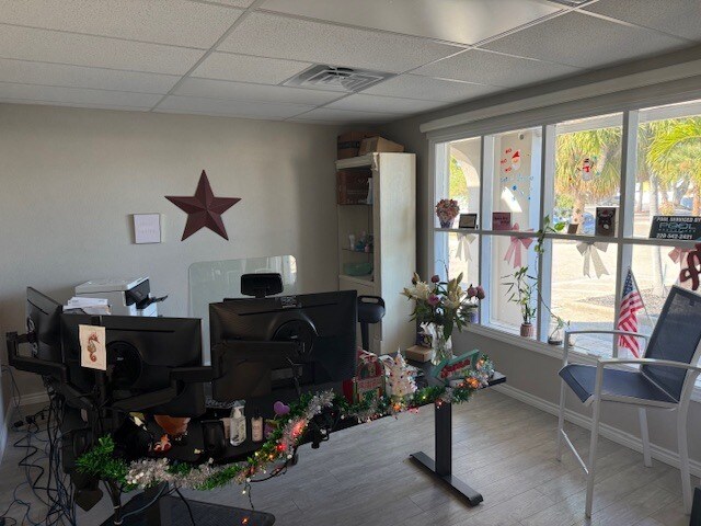 More Photos Of 1314-1322 Lafayette St, Cape Coral Loft Creative Space For Sale
