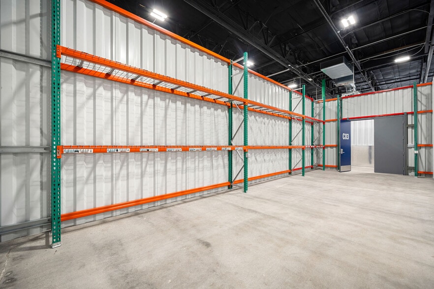 More Photos Of 9801 S 51st St, Phoenix Showroom For Lease