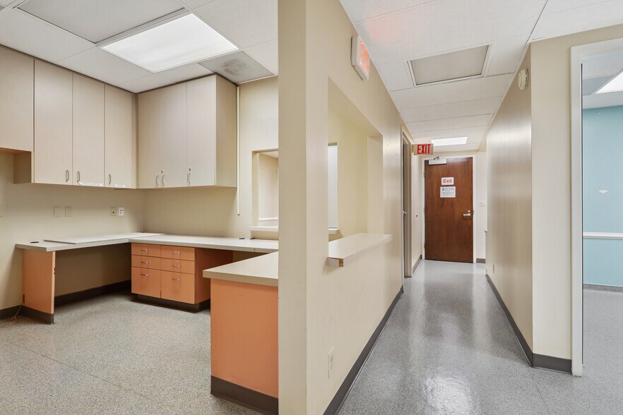 More Photos Of 1760 Termino Ave, Long Beach Medical For Lease