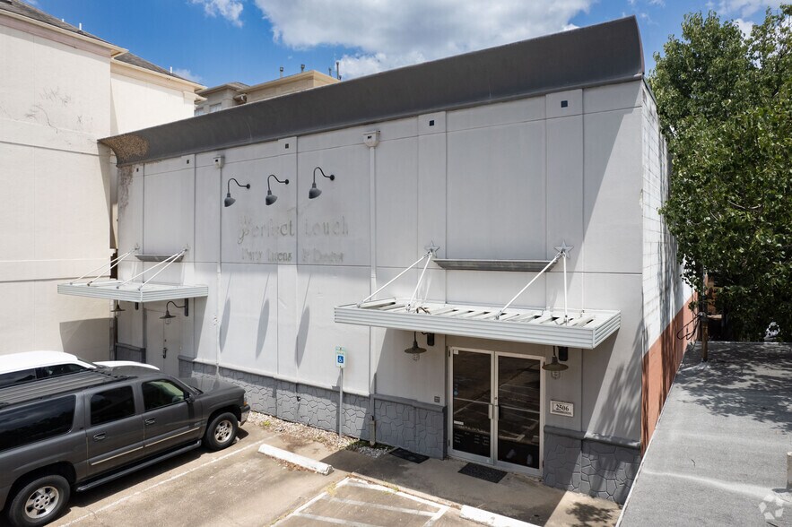 Primary Photo Of 2506 South Blvd, Houston Storefront Retail Office For Lease