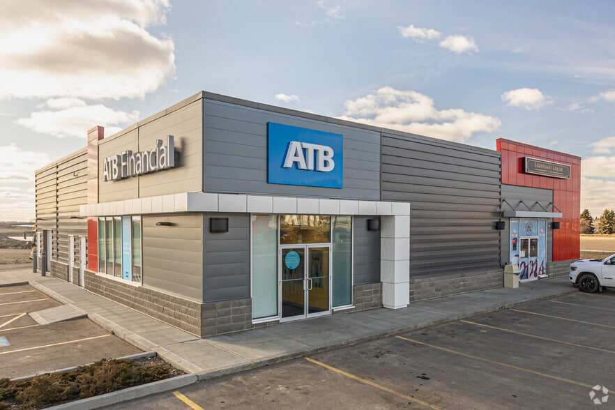 Primary Photo Of 9150 100 St, Morinville Freestanding For Lease