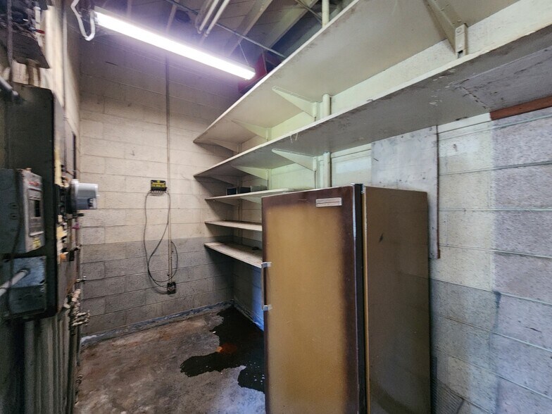 More Photos Of 311 6th St, Port Orford General Retail For Sale