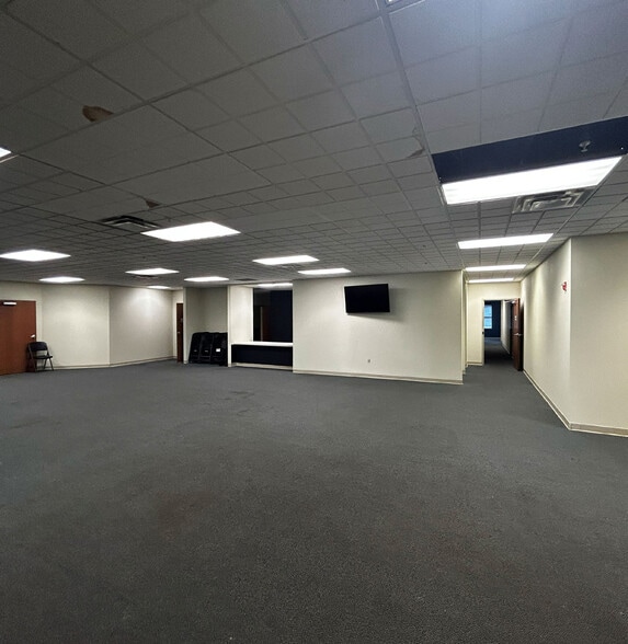 More Photos Of 3433 Agler Rd, Columbus Medical For Sale